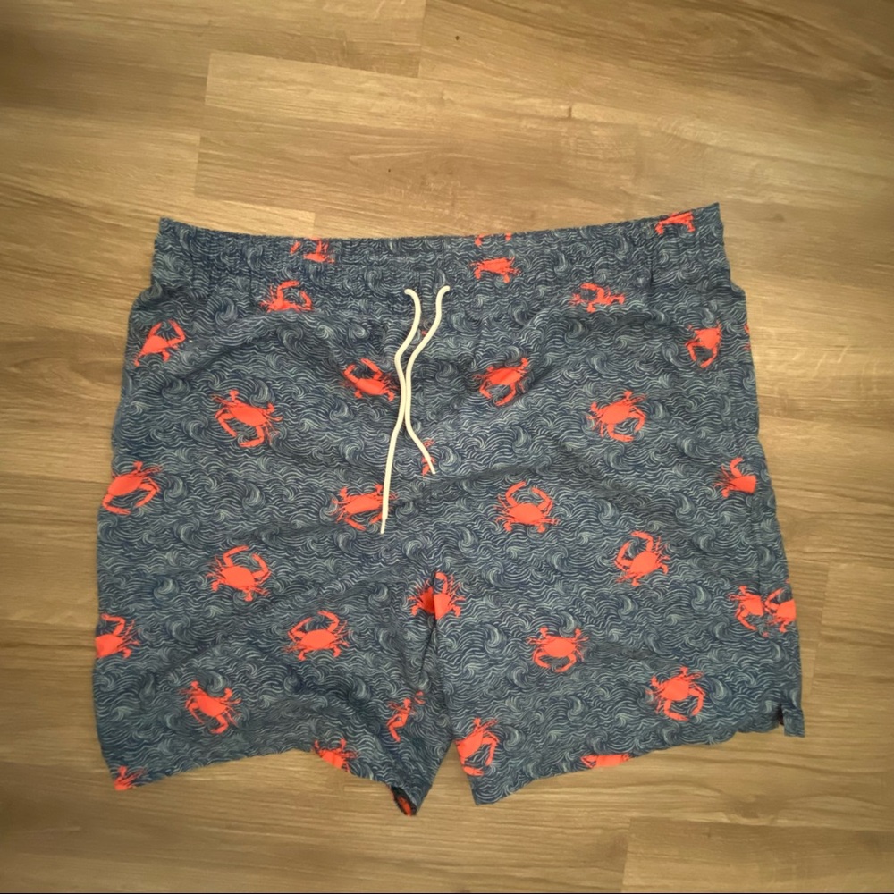 Old Navy XXXL crabby swim trunks